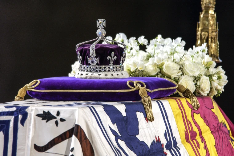 kohinoor on casket.webp