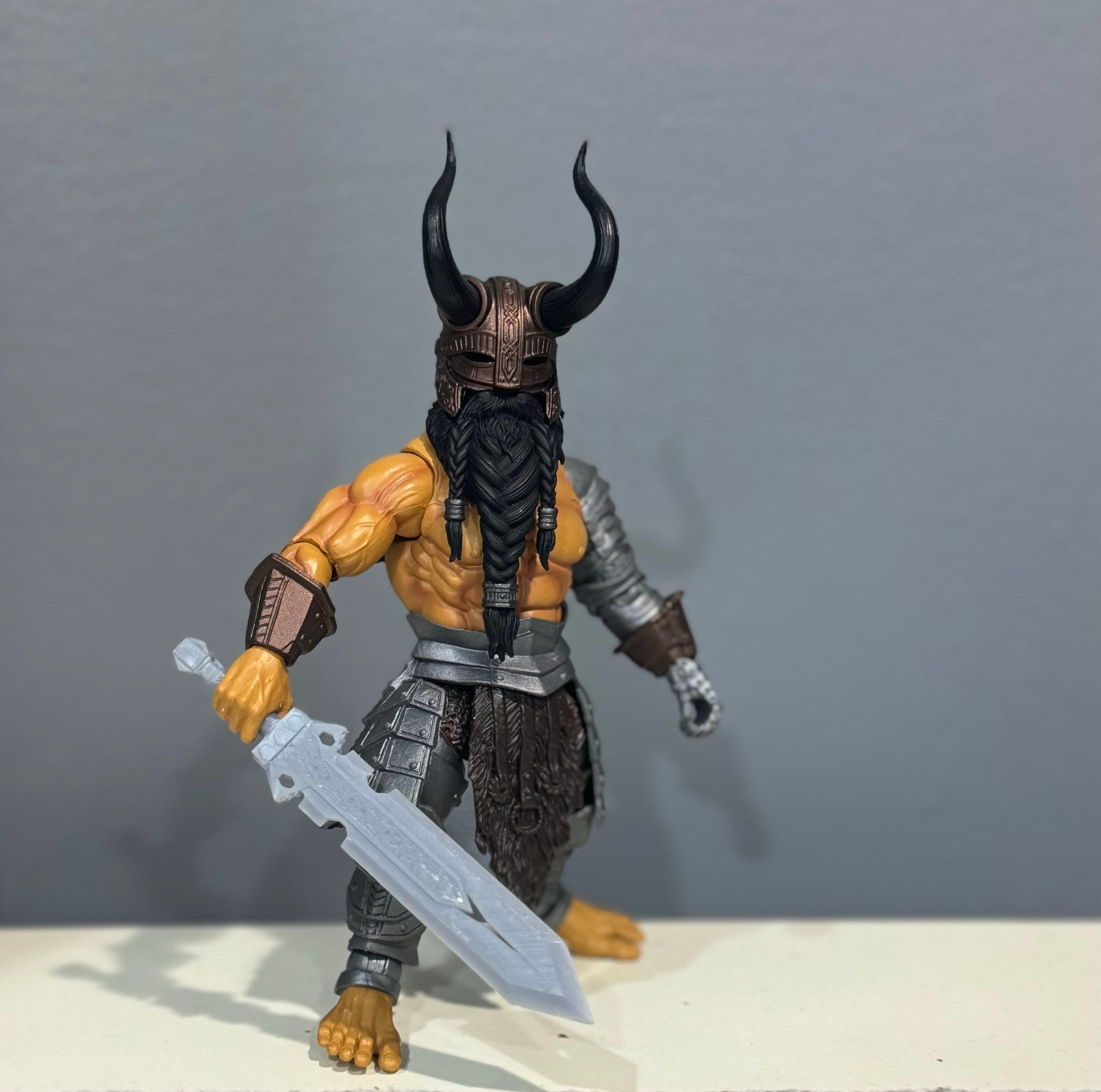 Dwarven Hand Tower Sword 