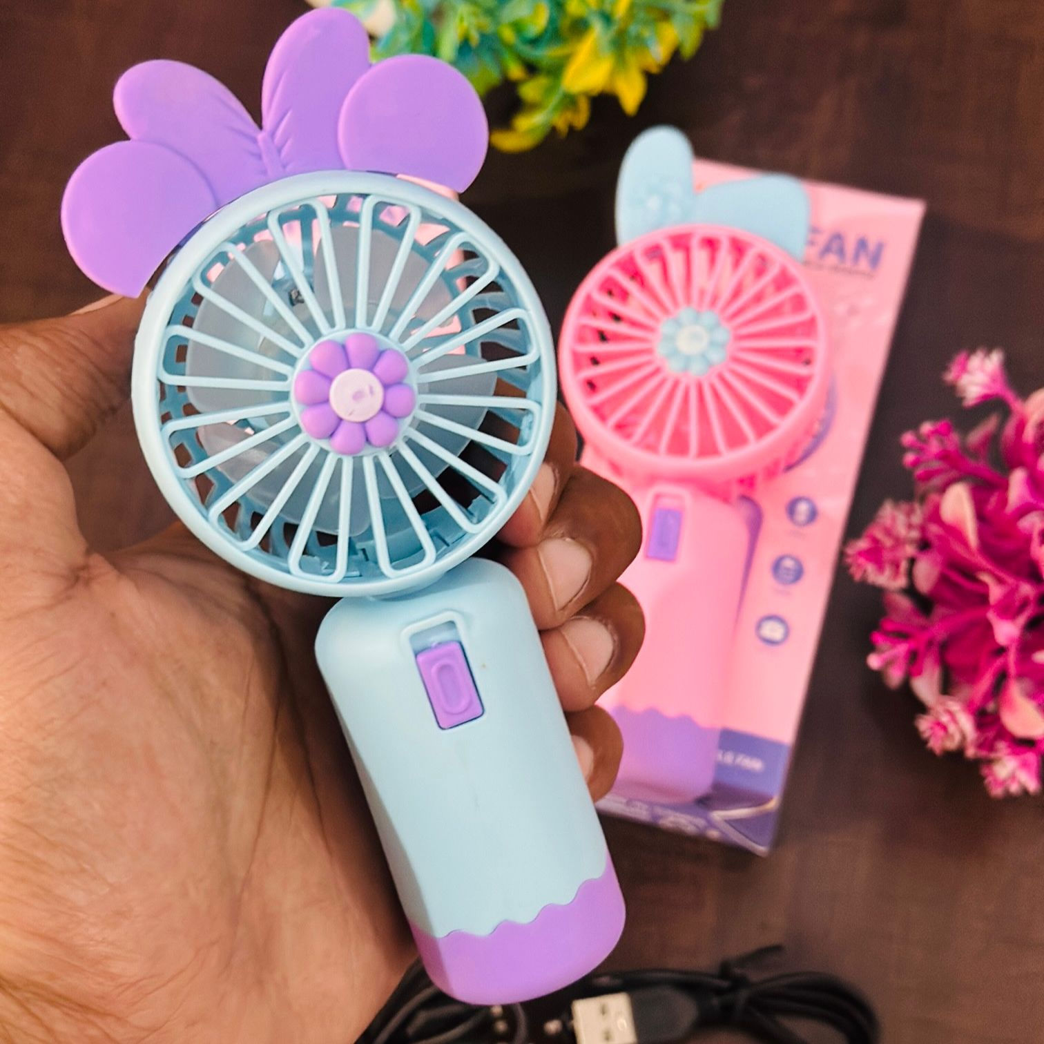 Kids Portable Electric Hand Fan - Stylish, minnie themed & Convenient