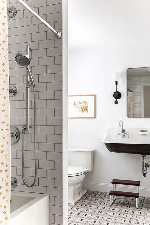 ERINLITTLE_KELLYMCGUILL_LACONIA-35312.jp