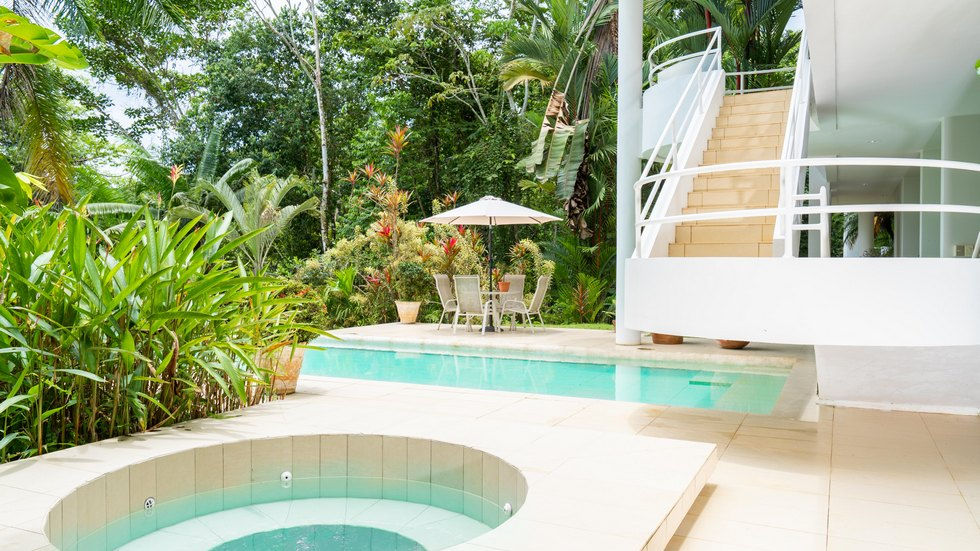 Thumbnail: Secluded House Surrounded by Tropical Rainforest in Portalon