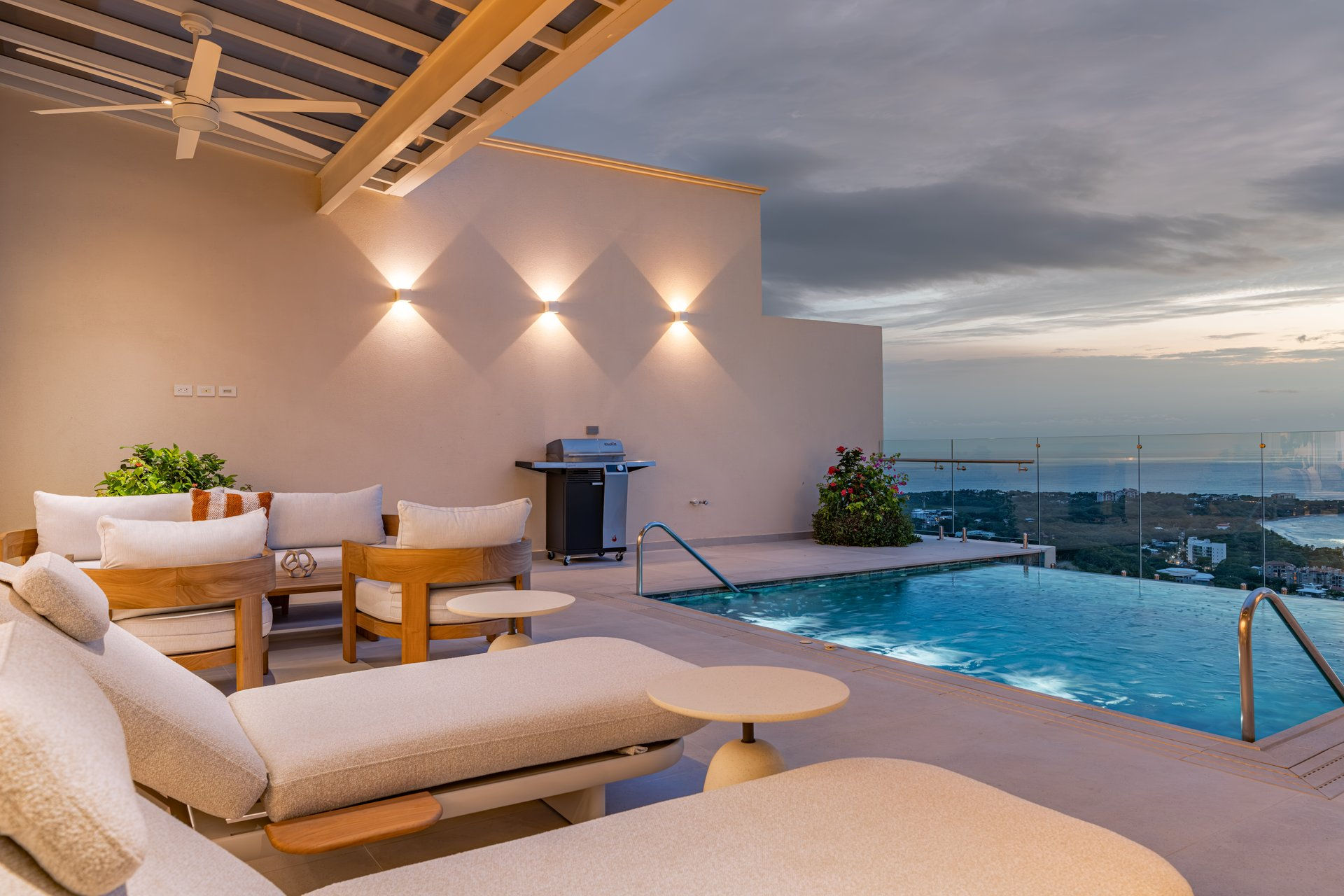 Ocean View Penthouse in Tamarindo | 4 Bed / 4.5 Bath