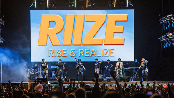 RIIZE Takes Over Latin America as the First Male K-Pop Group to Perform at Lollapalooza Argentina,
Chile, and Brazil