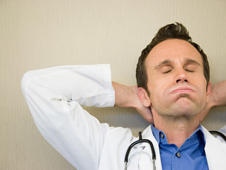 4 apps que todo médico de guardia debe descargar… por su bien