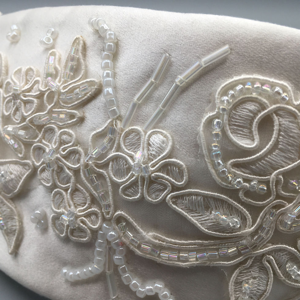Thumbnail: Abby - Halo headband with a twist in white silk, beaded lace and beads