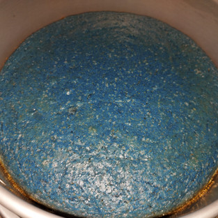 עוגת בלו ולווט ללא צבעי מאכל, מועשרת בספירולינה כחולה ופרוביוטיקה