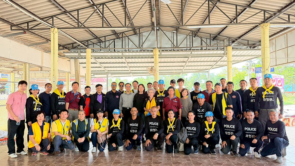 IBCfirm lawyers and partners delivering humanitarian aid and relief supplies to flood victims in Hat Yai, Songkhla Province, Thailand, demonstrating cross-border humanitarian support and social responsibility.