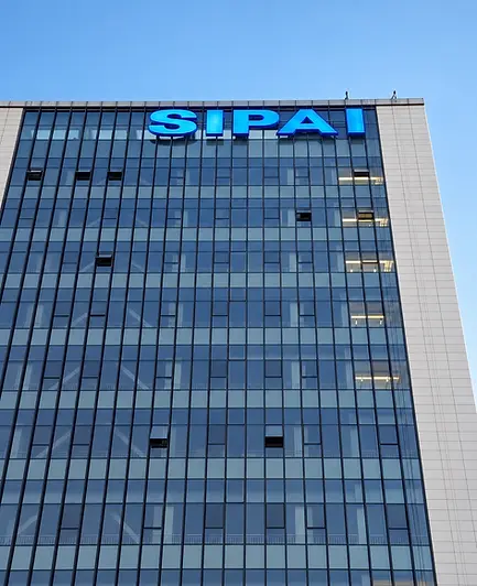 3d-sky-sign-high-rise-blue-letters-06.webp