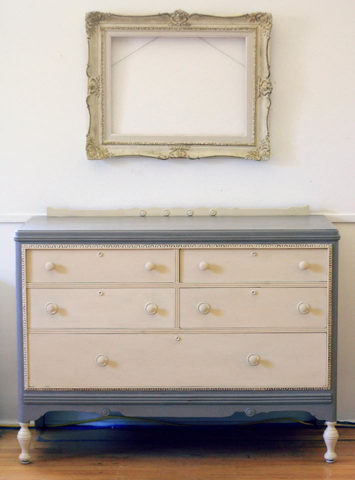 Darling 5-Drawer Antique Dresser