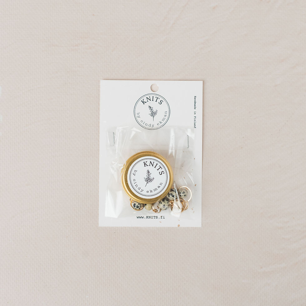Thumbnail: stitch markers