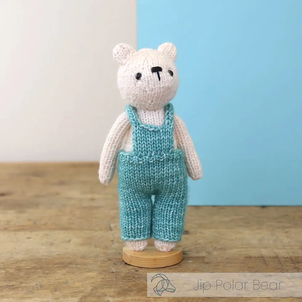 Knitting kit for a toy bear