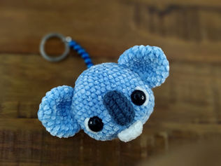 Cinereus o Coala chaveiro (vídeo)