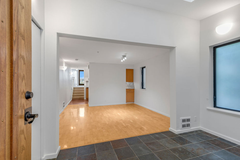 2048 13th Ave W Unit 8, Seattle WA_0006