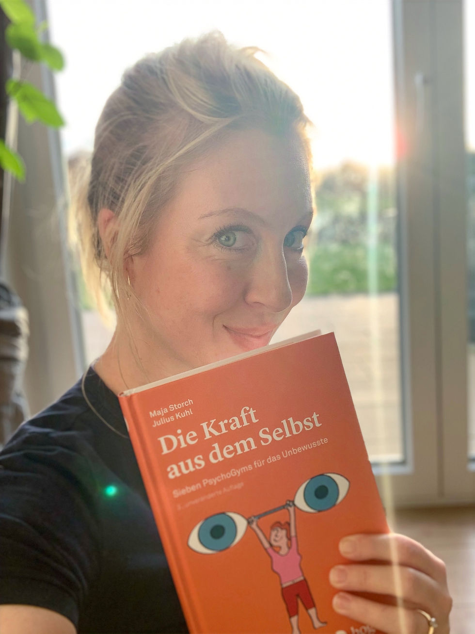 Die Kraft aus dem Selbst von Maja Storch und Julius Kuhl