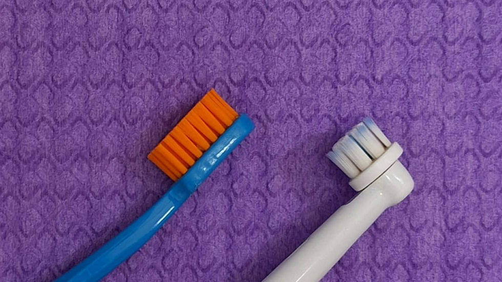 Recessão gengival: escovação dentária elétrica ou manual?