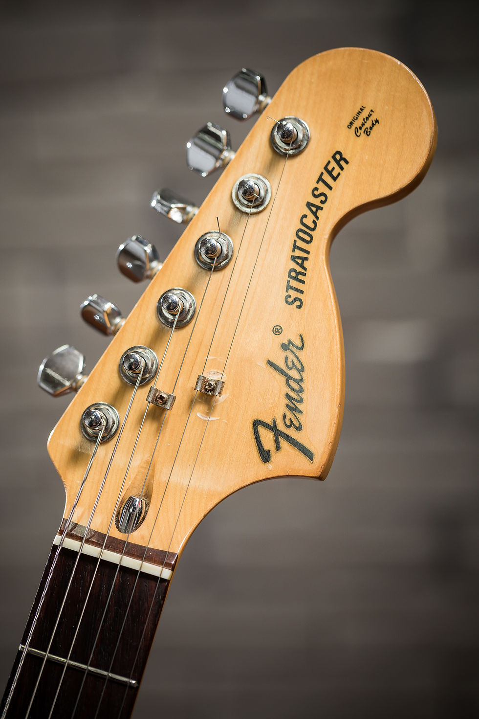 縮圖：Fender Japan Stratocaster Sunburst (1993-1994)