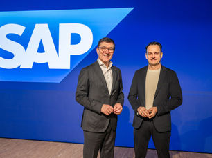 Andreas J. Wagner, Managing Director von SAP Österreich, und Andreas Thon, Regional Business Suite Leader MEE bei SAP, im Business Leader Interview –darüber, wie SAP das enorme Potenzial von KI für die Kunden auf einem neuen Experience-Level nutzbar machen will.
