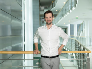 Künstliche Intelligenz als Lawine in Zeitlupe