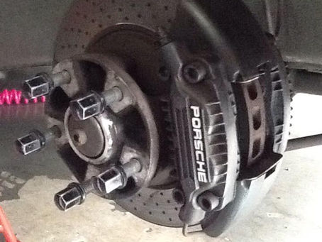 930turbo ブレーキパッド交換/エア抜き