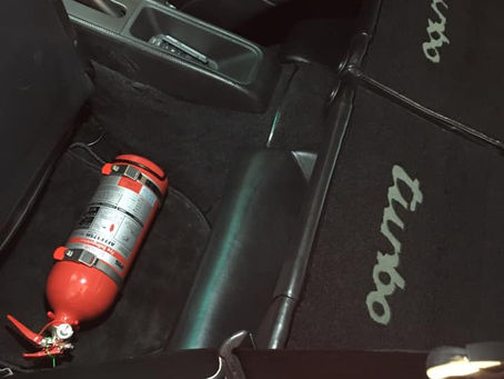 964turbo 3.3 消化器取り付け