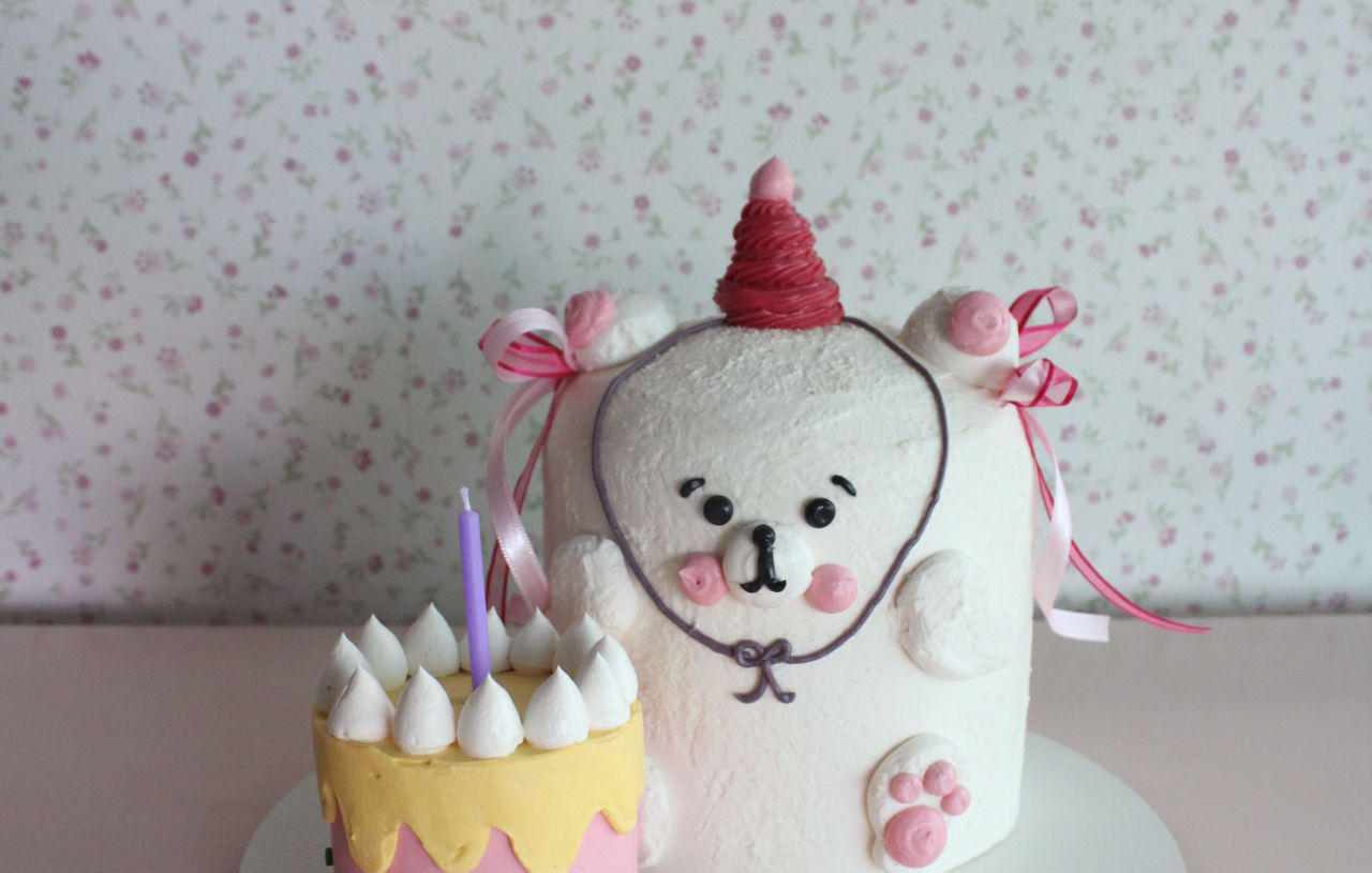 Baunilha Bordô | Bolos personalizados para festas e casamentos | Ateliê de bolos e doces