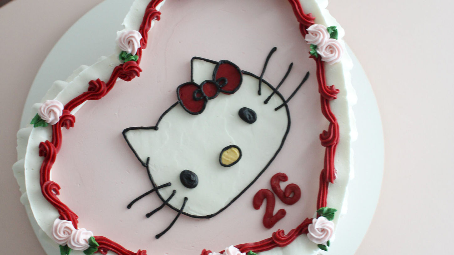Baunilha Bordô | Bolos personalizados para festas e casamentos | Ateliê de bolos e doces