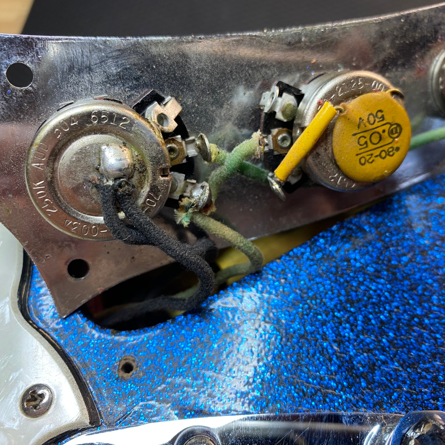 1965 Fender Mustang - Thumbnail 6