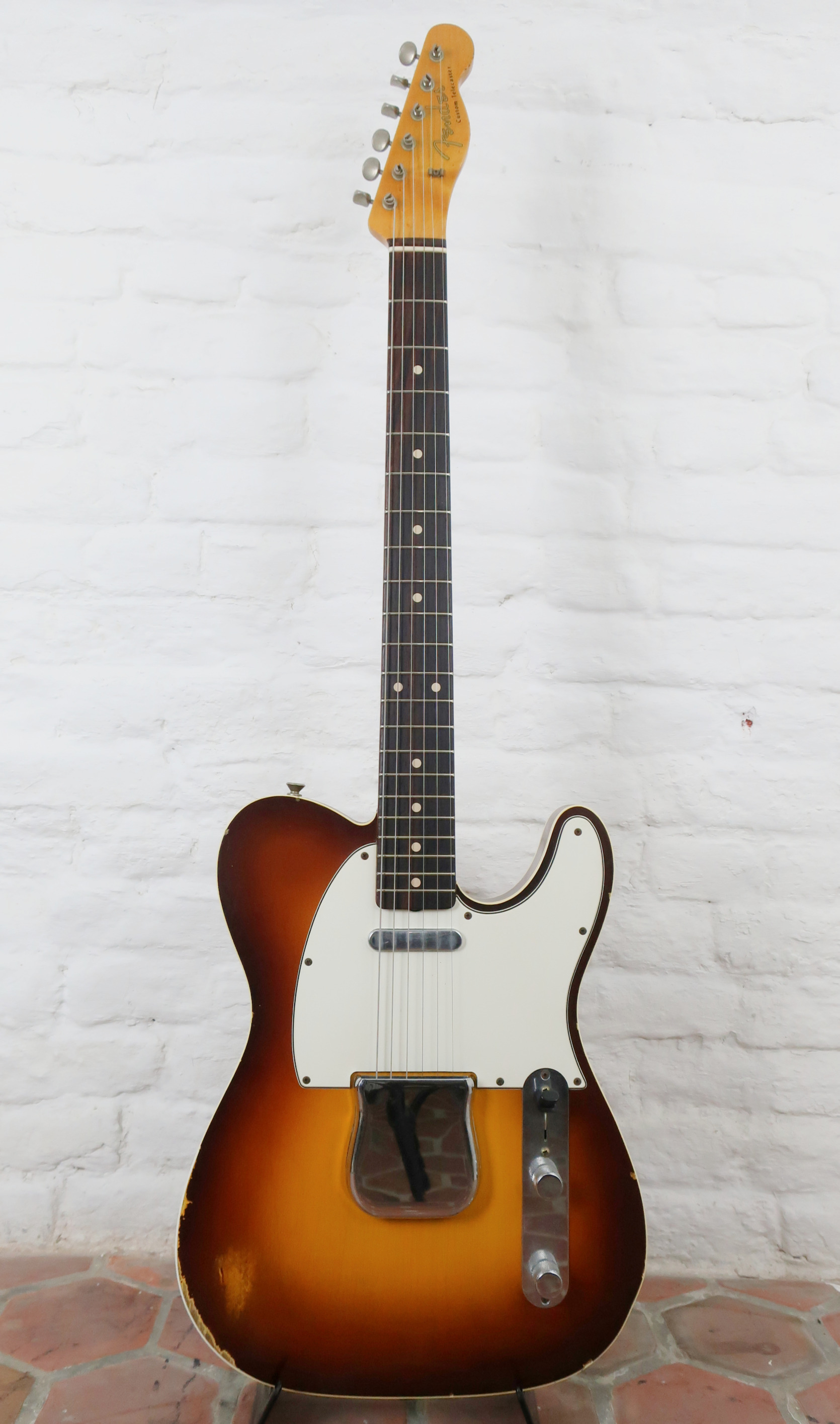 2015 Fender Tele custom CS - Thumbnail 3