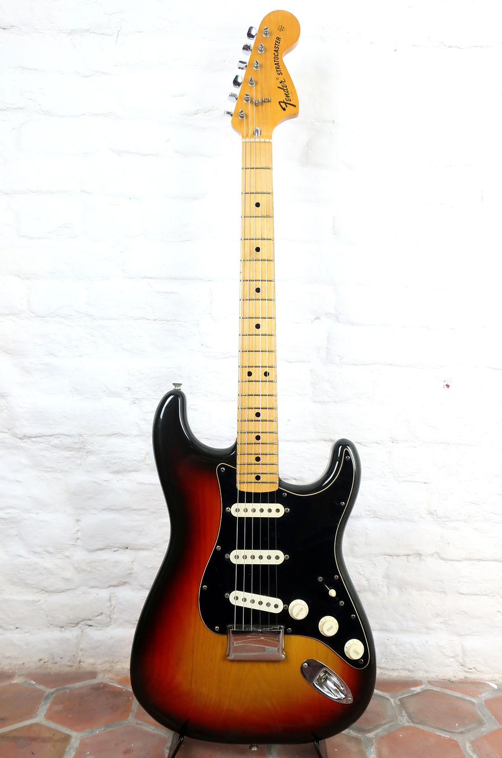 Thumbnail: 1975 Fender Stratocaster