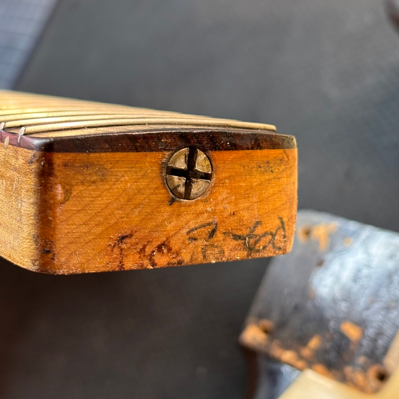 1960 Fender Stratocaster - Thumbnail 4