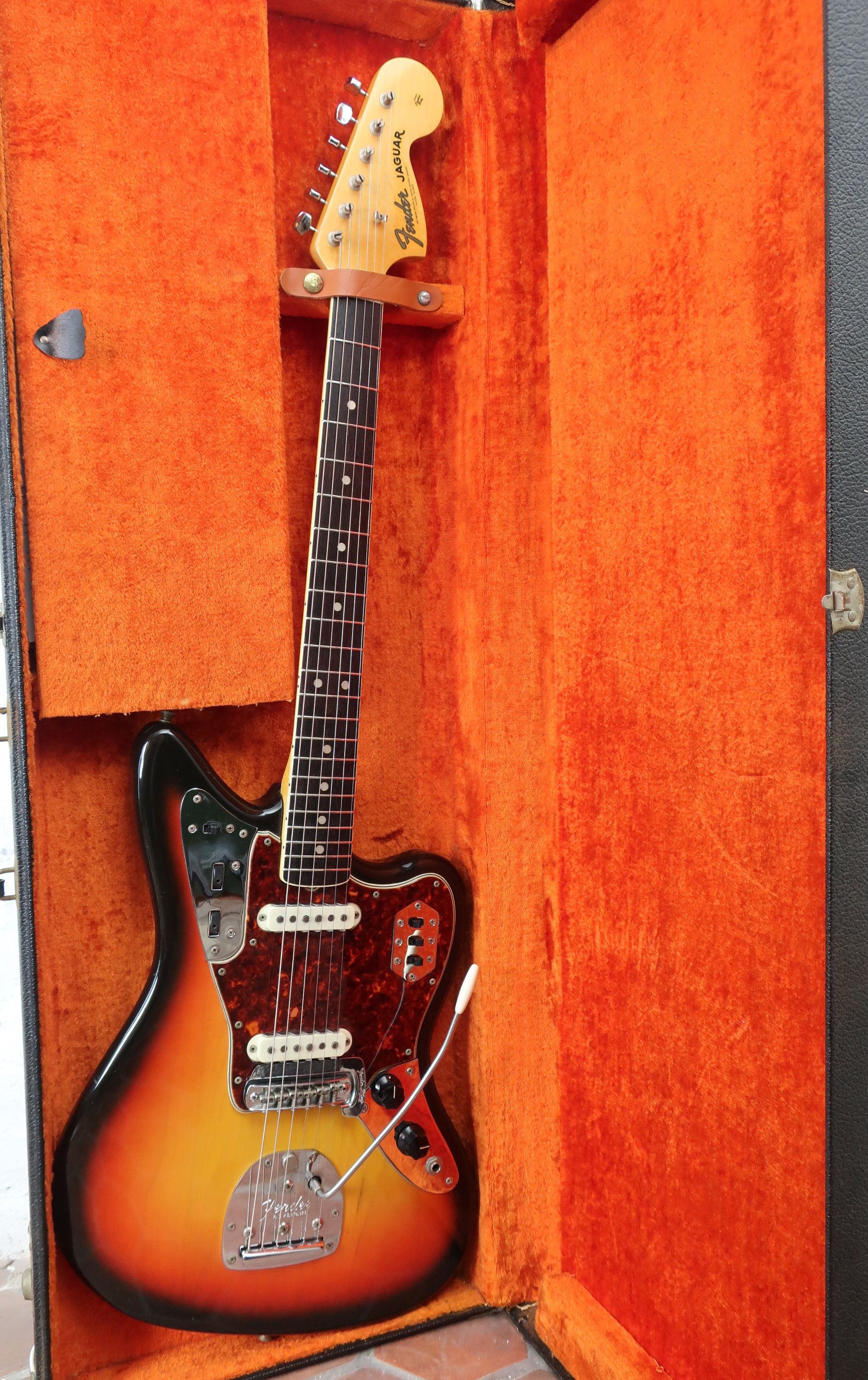 1965 Fender Jaguar - Thumbnail 3
