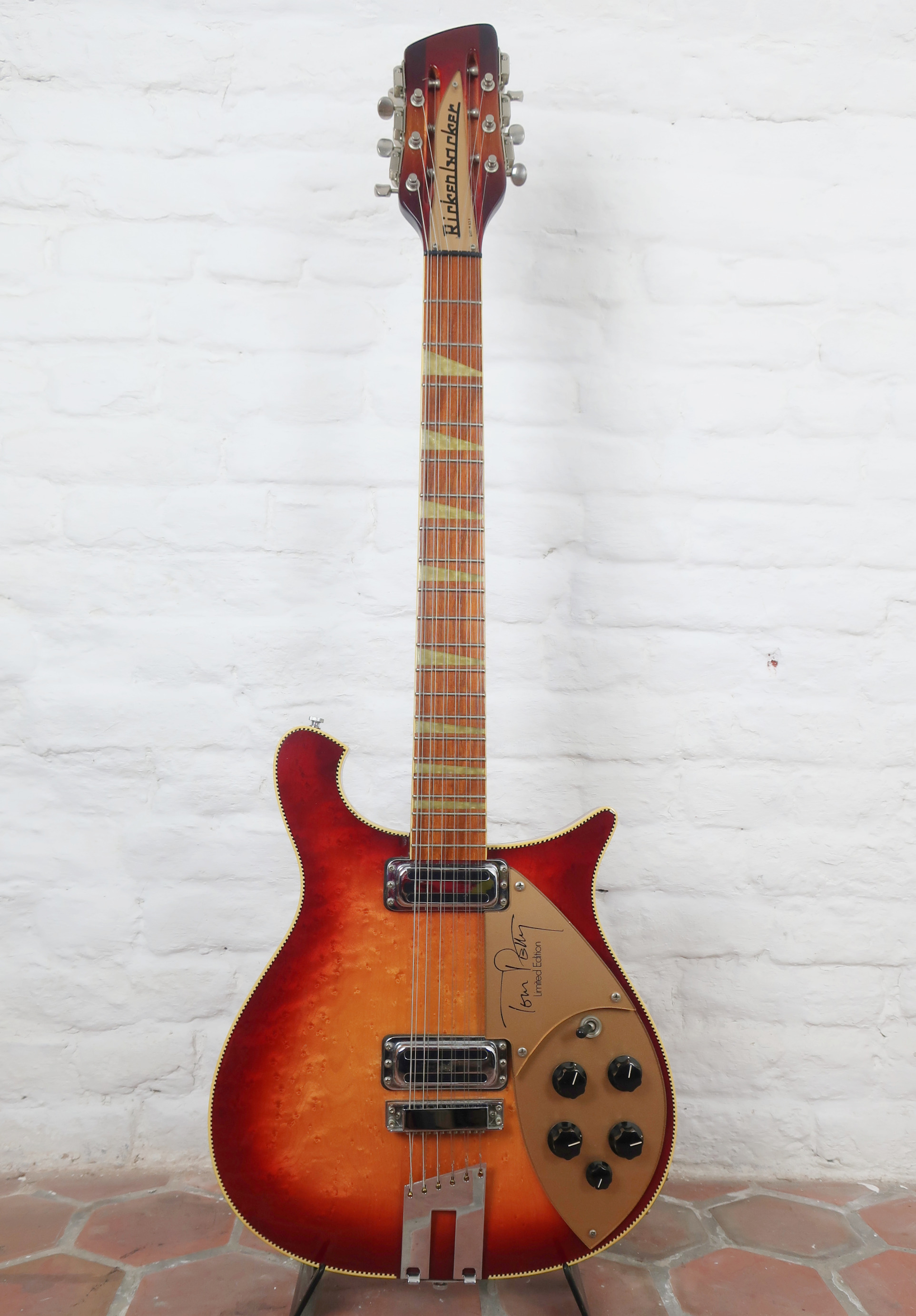 1992 Rickenbacker 660/12 - Thumbnail 3