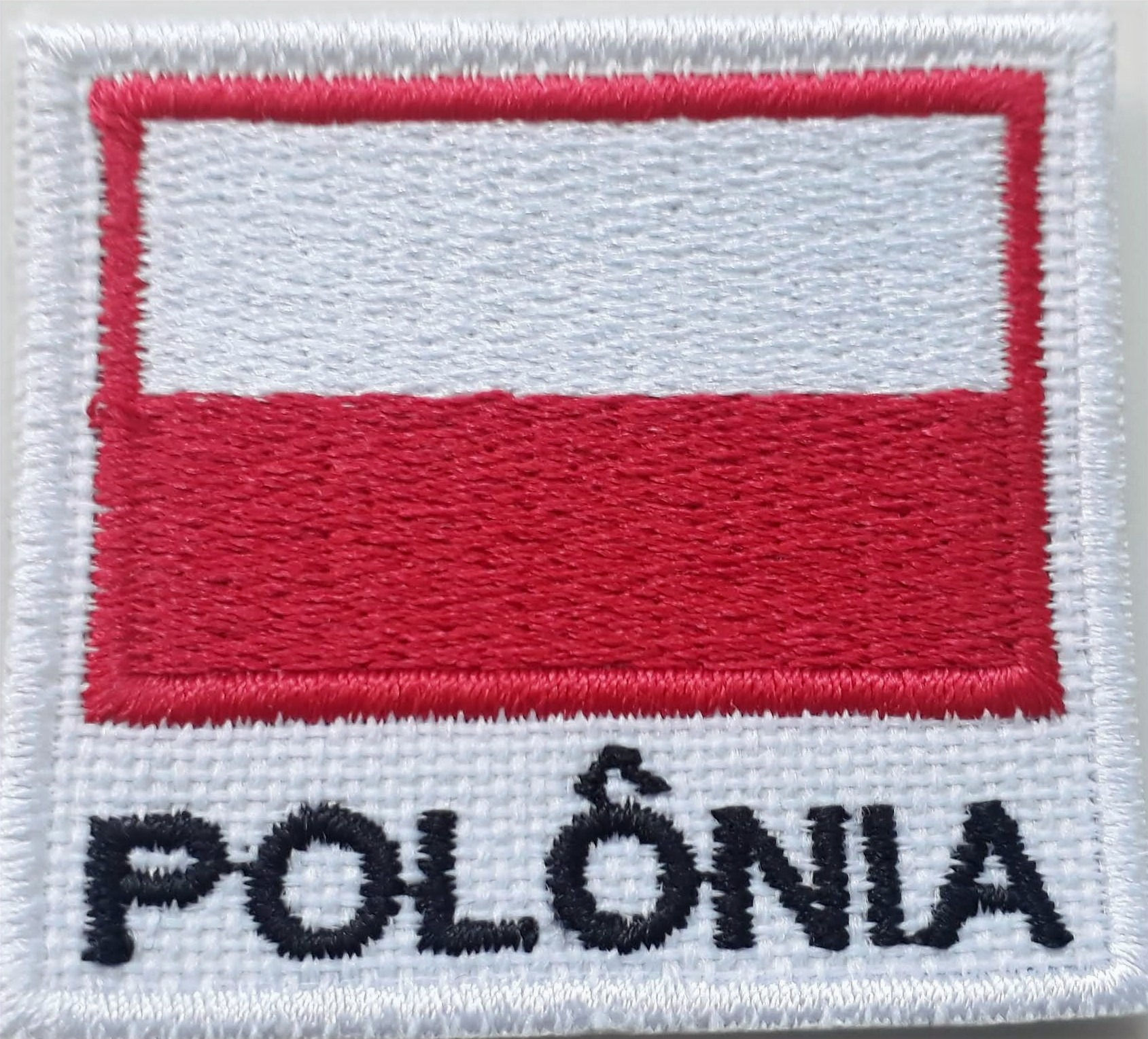 Patch Bordado Termocolante Polônia Polska Bandeira Oficial 5x4,5cm SZ