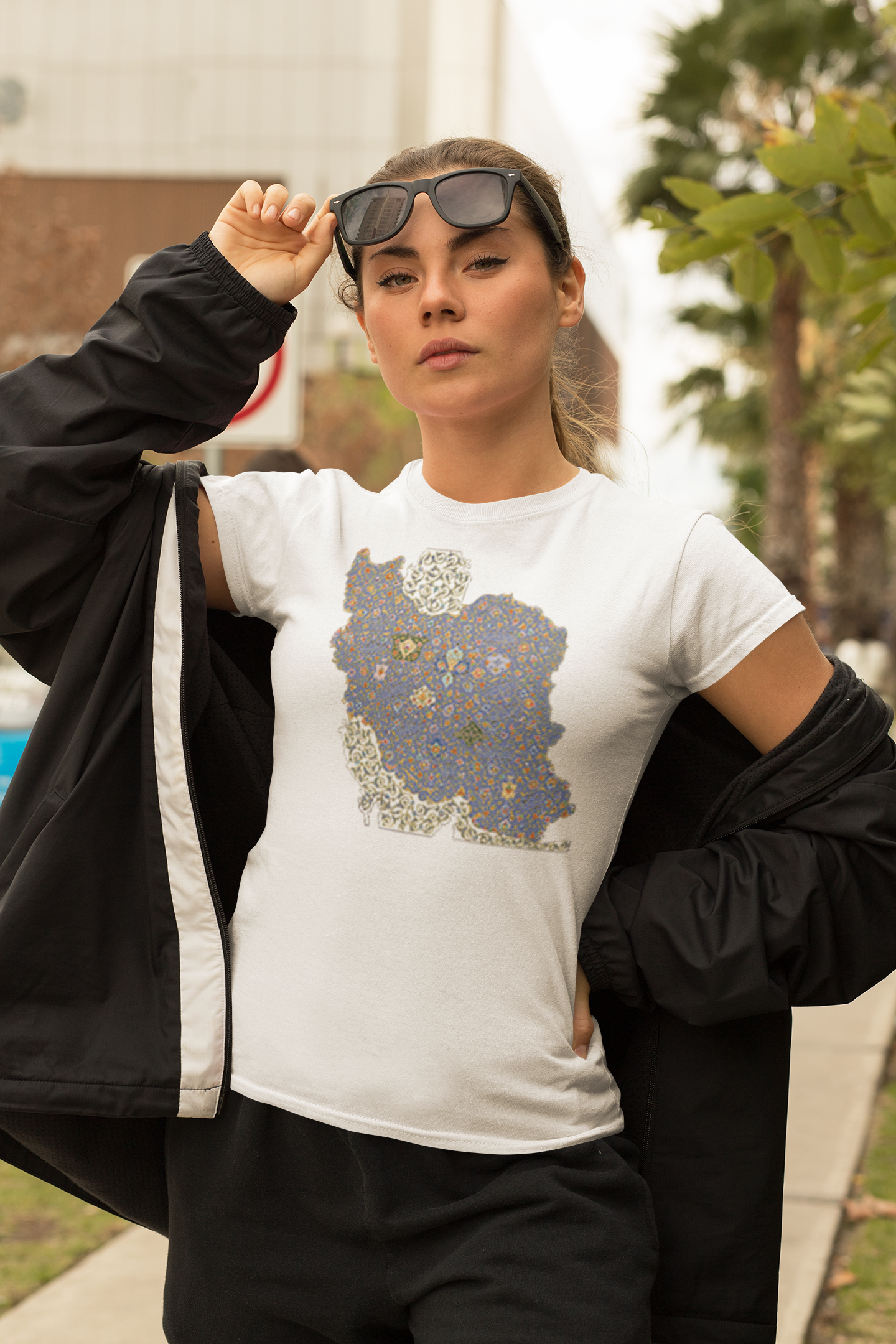Womens Crewneck T-shirt Iran