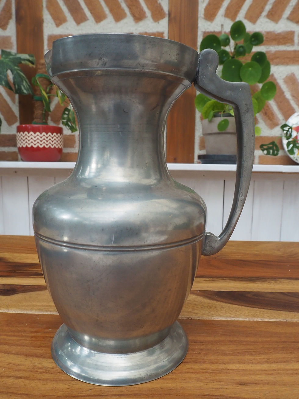 carafe pichet en etain la brocantoise
