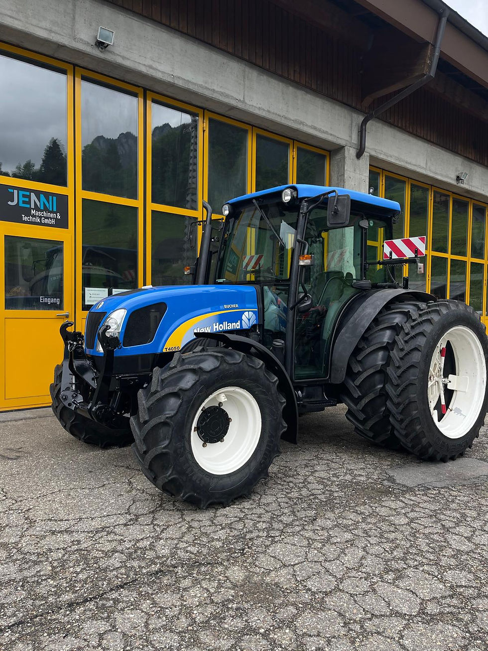 Miniaturbild: New Holland T4050 Deluxe
