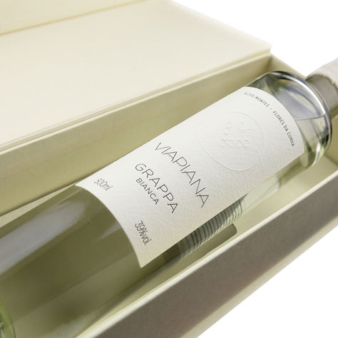 Começa agora o inverno: estação harmoniza com vinho, filmes, amigos e pizza