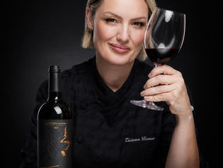 Ticiana Werner lança vinho exclusivo e inicia programação comemorativa pelos 18 anos do restaurante