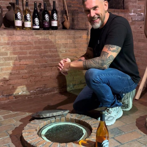 Escola de Enoturismo promove viagem à cultura da Geórgia em Masterclass com André Baader
