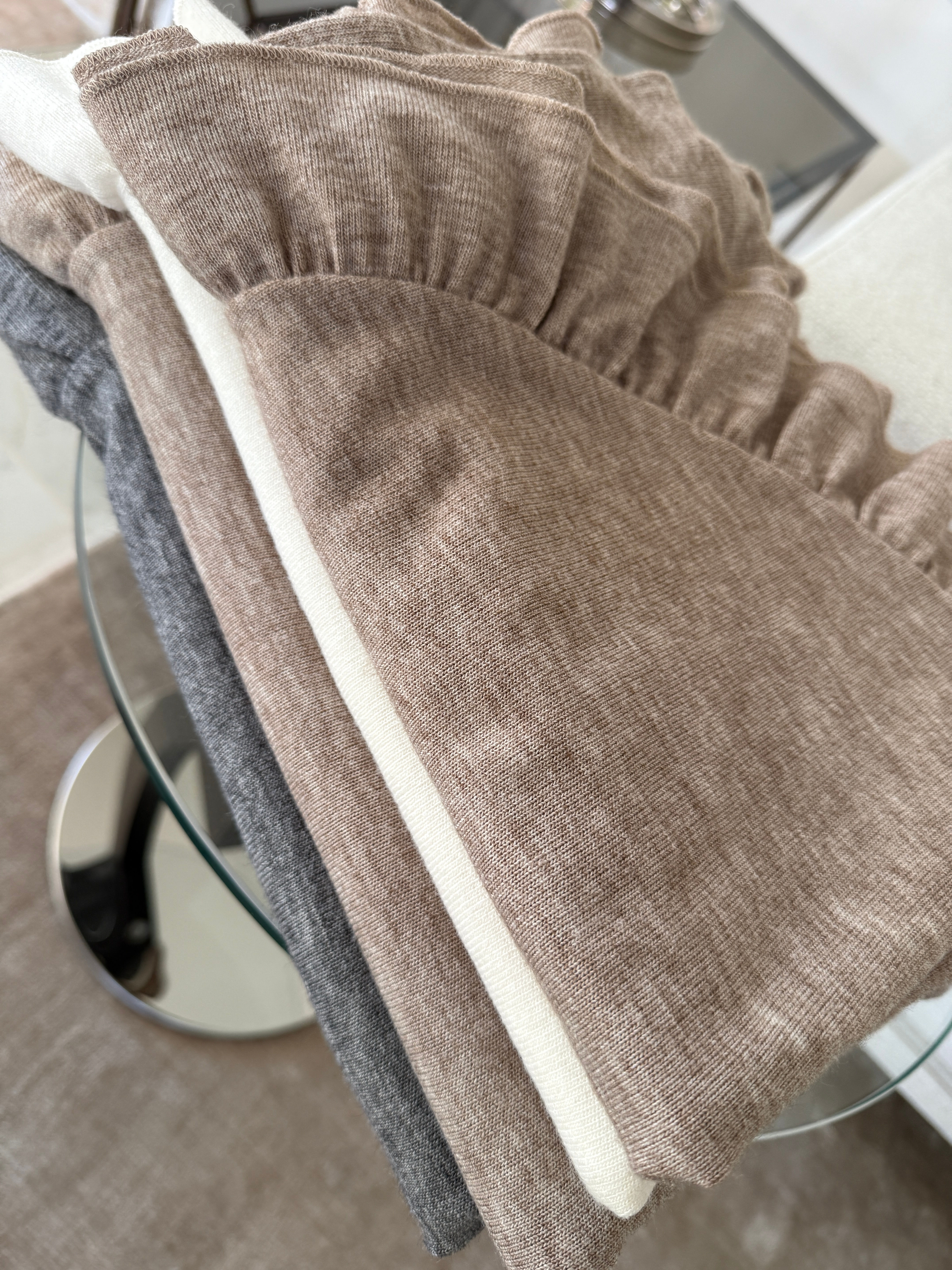 פונצ׳ו סריג בז