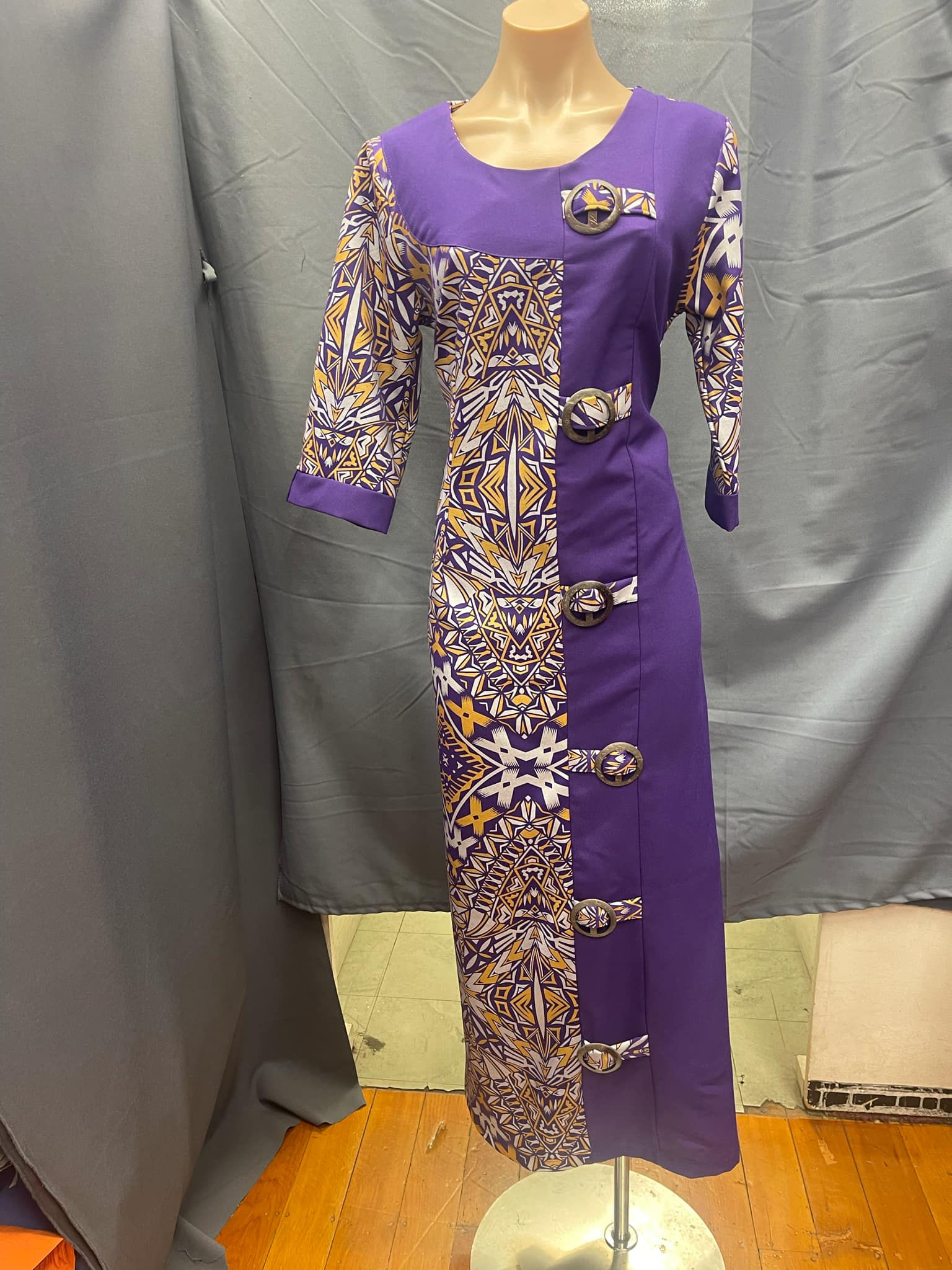 Purple coconut button Style Dress