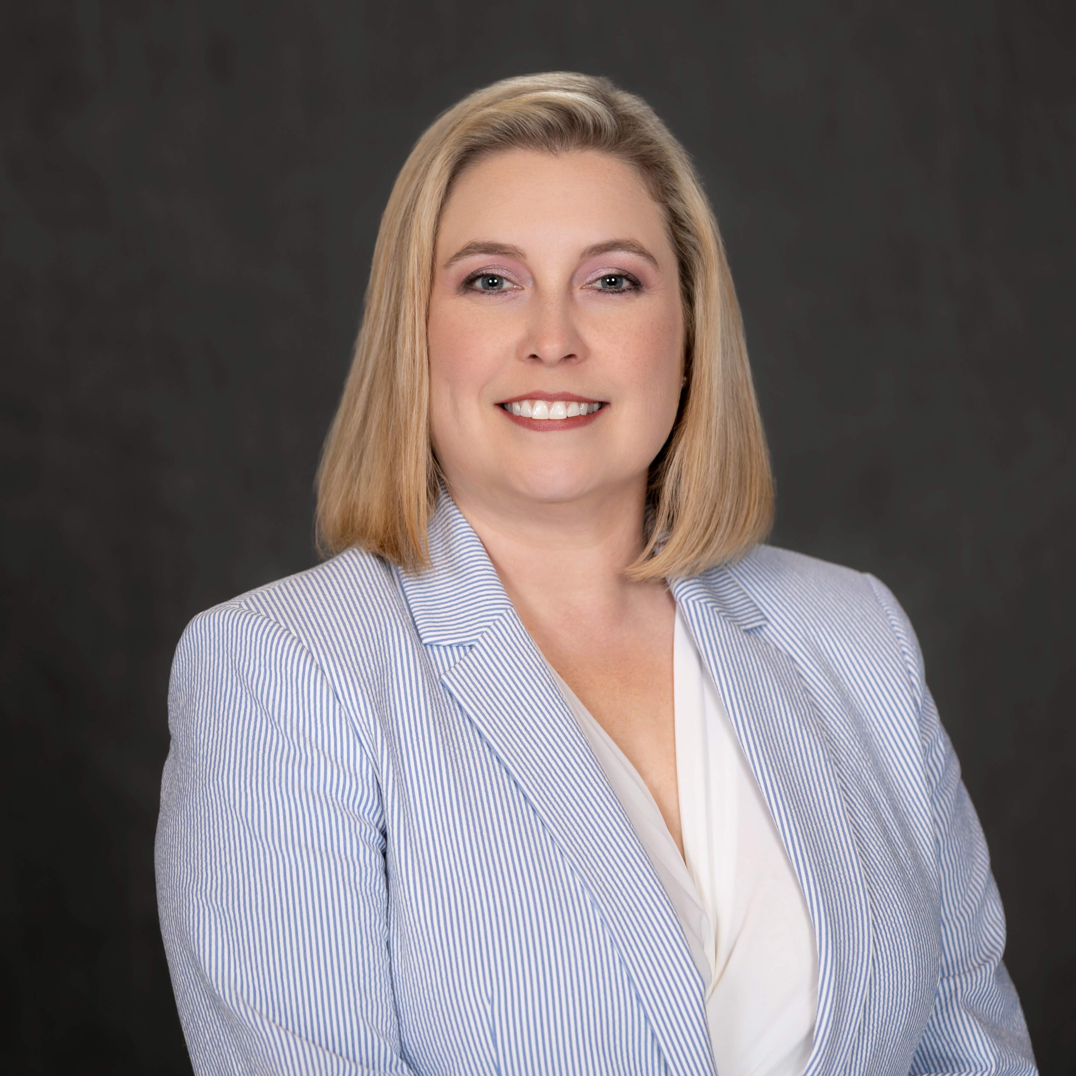 Lauryn Haake headshot.jpg