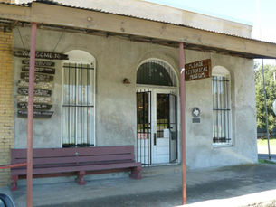 McDade, Texas: Echoes of the Wild West and Pottery Legacy