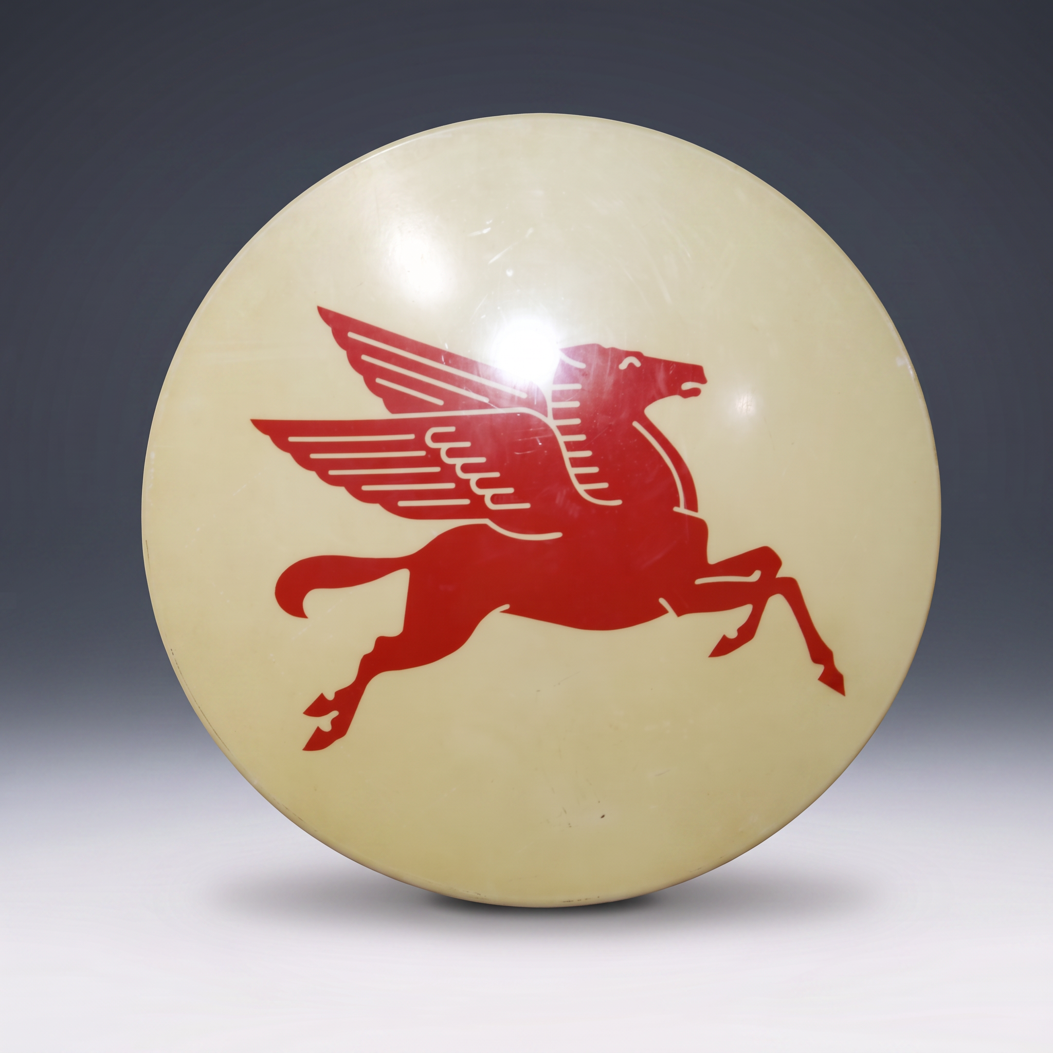 Lot 64: Vintage Mobil Pegasus Extra-large Round Lighted Sign