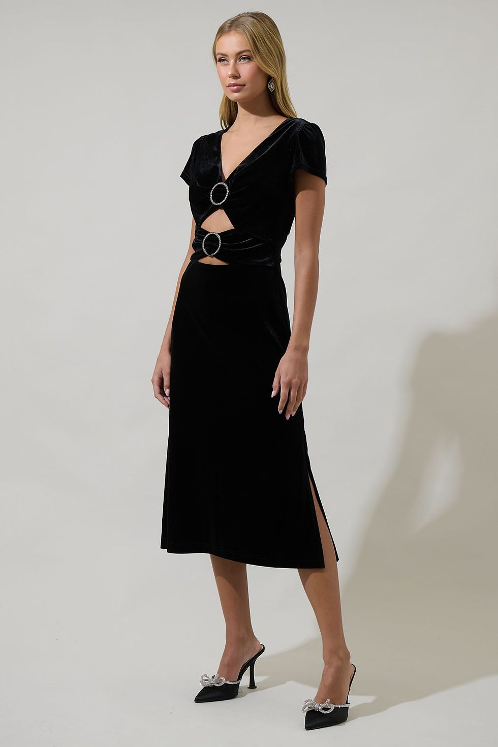 Miniatura: Clarise Velvet Cut Out Midi Dress