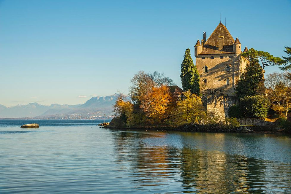 Village médiéval fortifié d'Yvoire au bord du lac Léman
