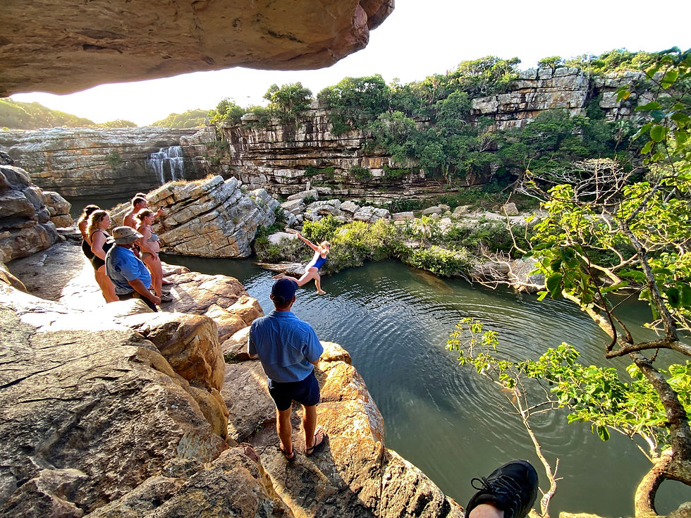 GweGwe Rock jump baboon cave