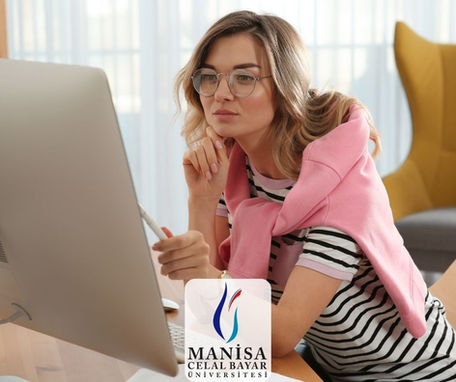 Manisa Celal Bayar Üniversitesi – Sanatta Yeterlik Programı Hangi Şartlarda Yürütülür ve Nasıl Sonuçlanır?