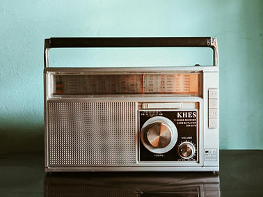 free-photo-of-close-up-of-vintage-radio.jpeg
