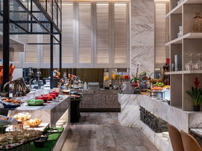 Hay domingos que uno simplemente no quiere que pasen de largo. Por eso, en The Market, nuestro restaurante en Marriott Medellín, nos inventamos una manera de hacerlos memorables: brunchear sabroso.